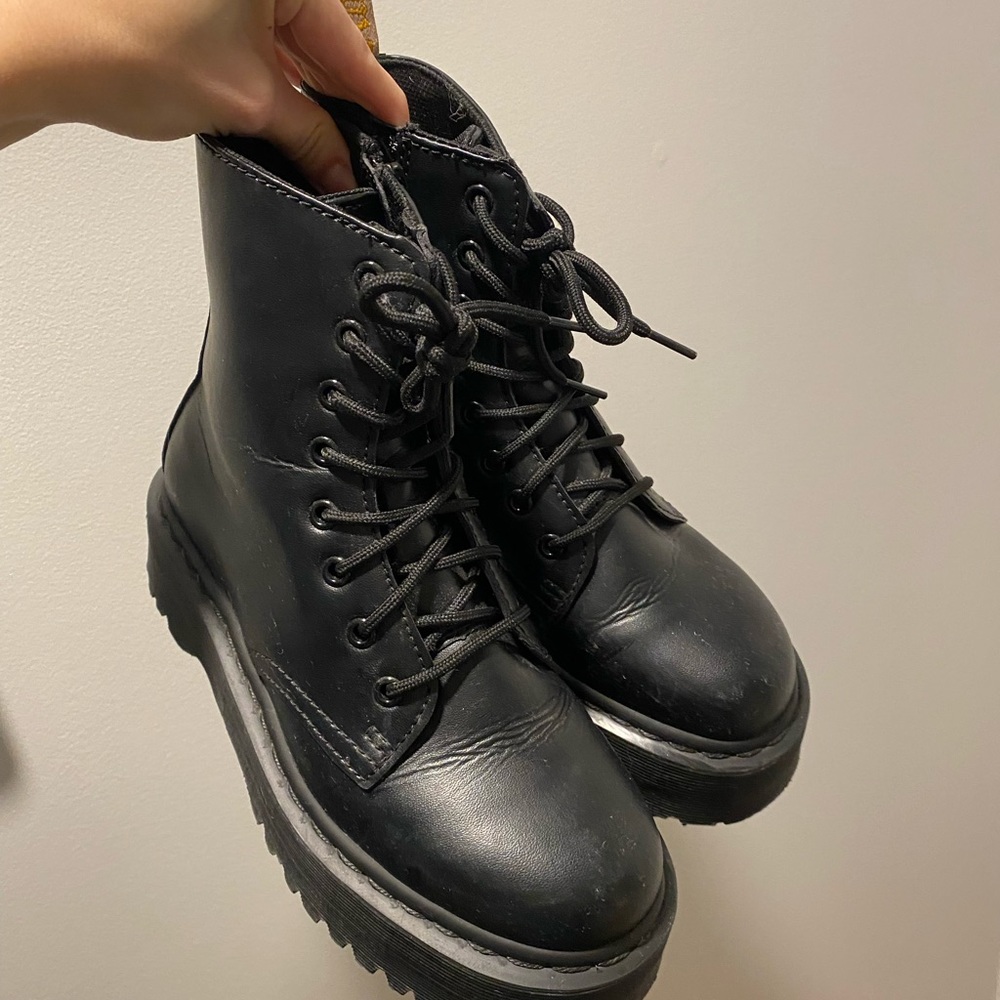 Vegan Black Jadon Dr. Martens
